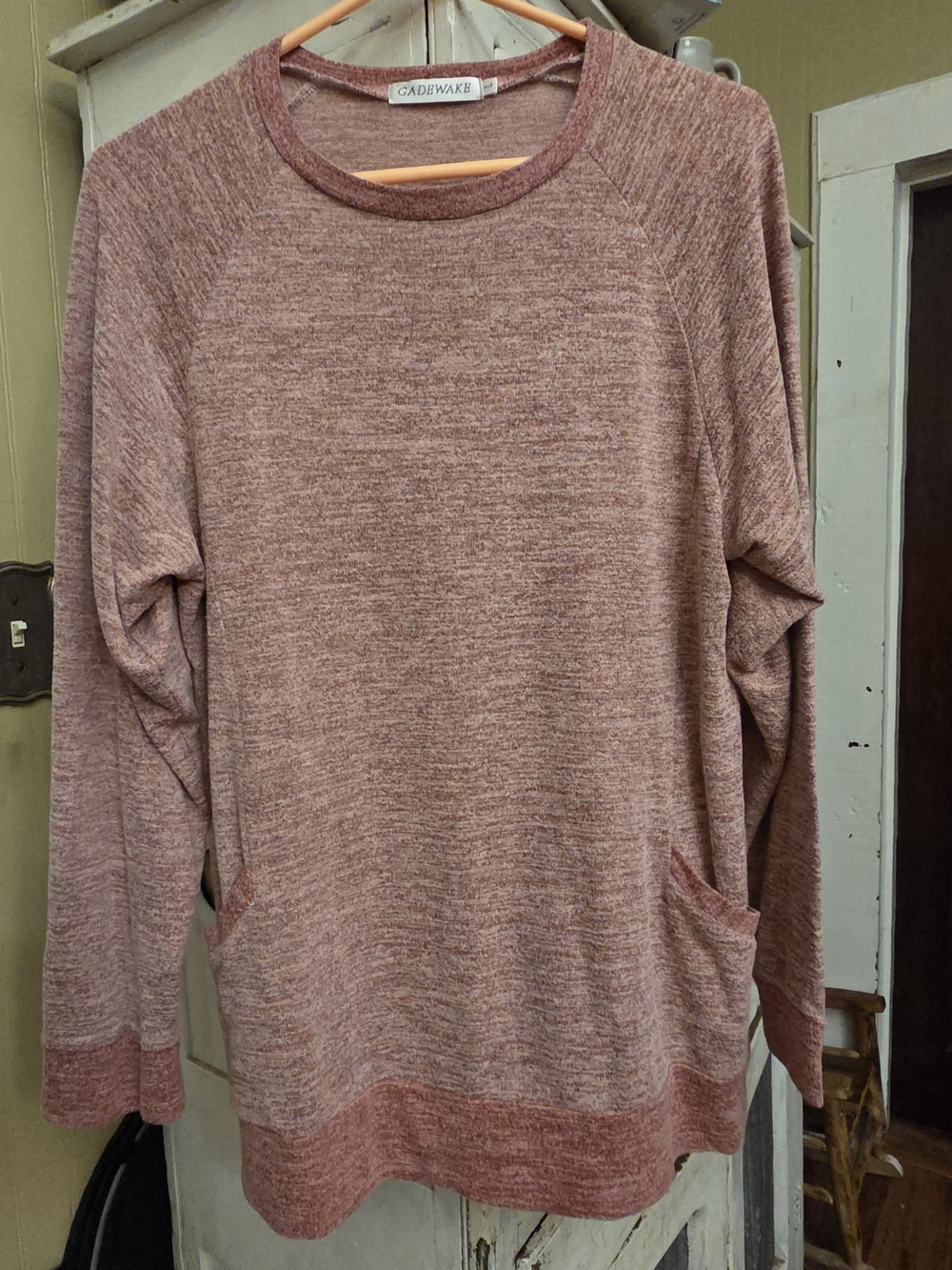 Women's Soft Heathered Rose Crew‎ Neck Sweater